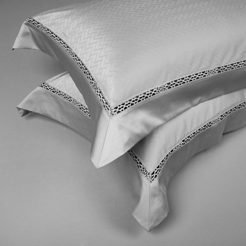 Bed linen set of gray gloss (100% Egyptian cotton)