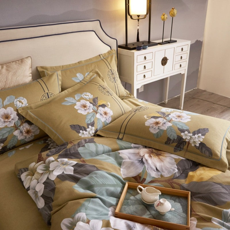 Bed linen flowers on gold beige (100% Egyptian cotton)