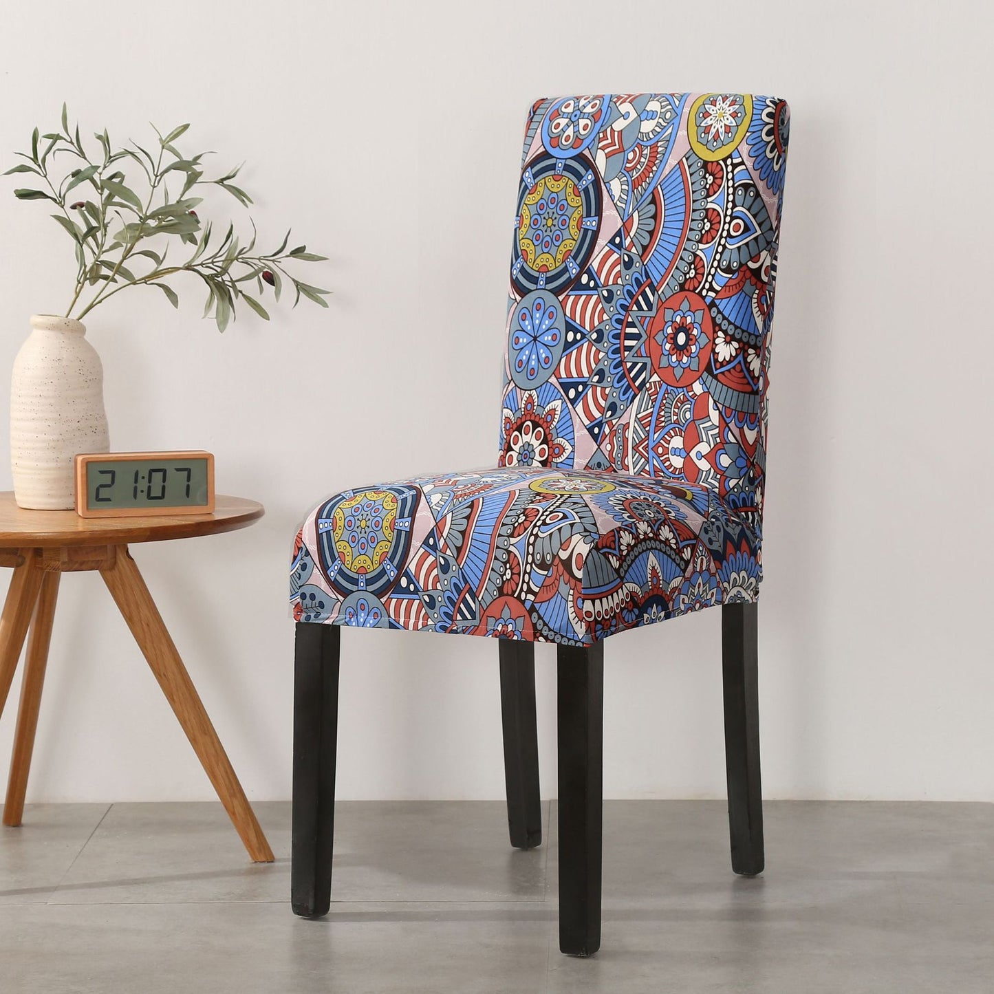 Elastic stool covers in different patterns 3
